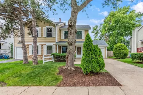 1500 N Merrimac Ln, Hanover Park, IL 60133