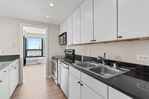 30 E Huron St #4407, Chicago, IL 60611 photo 9