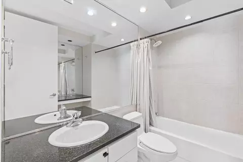 30 E Huron St #4407, Chicago, IL 60611 photo 11