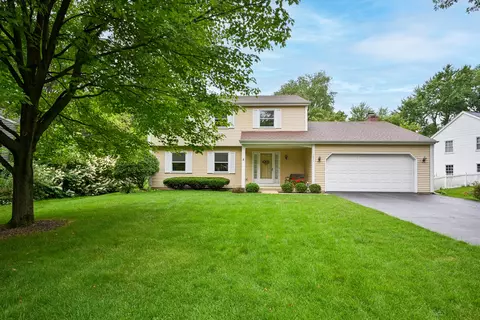 1031 Willow Ln, Batavia, IL 60510