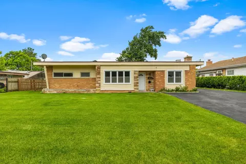 4820 N Vine Ave, Norridge, IL 60706