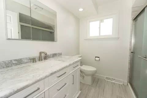 Bath - 109 S Highview Ave, Addison, IL 60101 photo 1 of 3