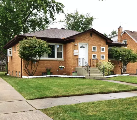 1908 Buckingham Ave, Westchester, IL 60154