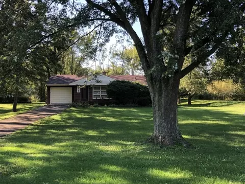 Exterior - 409 63rd St, Westmont, IL 60559 photo 1 of 4
