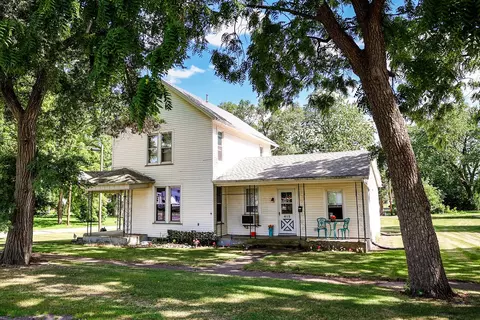 415 Elm St, Chatsworth, IL 60921