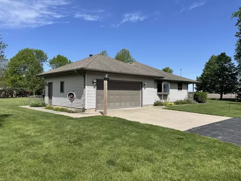 1685 W Mine Rd, Mazon, IL 60444 photo 2
