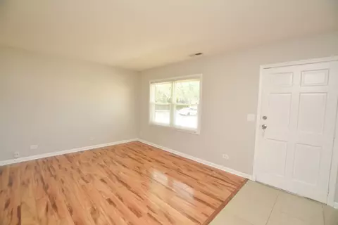 Living - 1663 Mckool Ave, Streamwood, IL 60107 photo 3 of 3