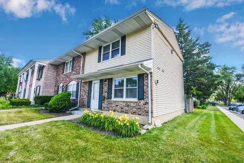 1663 Mckool Ave, Streamwood, IL 60107