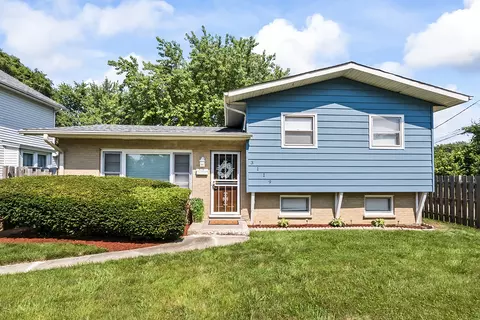 3119 Gilboa Ave, Zion, IL 60099