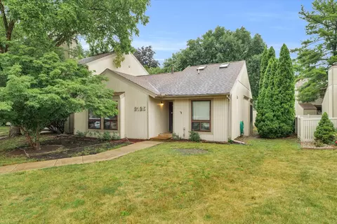 2126 Melrose Dr #0, Champaign, IL 61820