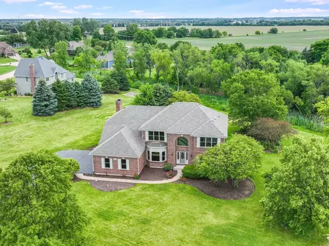 5215 Old Reserve Rd, Oswego, IL 60543