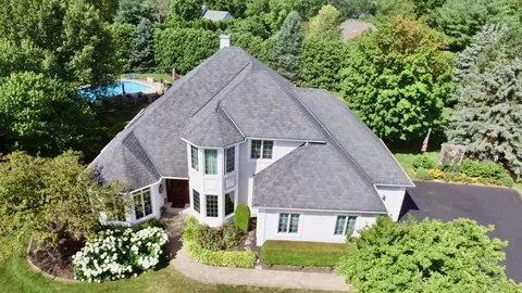 207 Spruce Ct, Yorkville, IL 60560