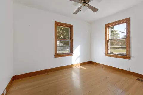 910 Center St, Mchenry, IL 60050 photo 14
