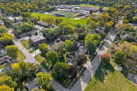 910 Center St, Mchenry, IL 60050 photo 24