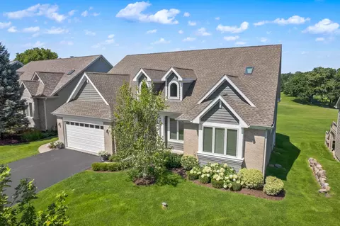 Exterior - 63 Brittany Dr, Oakwood Hills, IL 60013 photo 7 of 7