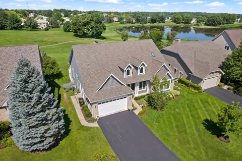 View/Area - 63 Brittany Dr, Oakwood Hills, IL 60013 photo 3 of 6