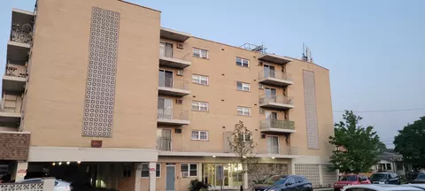 7929 W Grand Ave #209, Elmwood Park, IL 60707