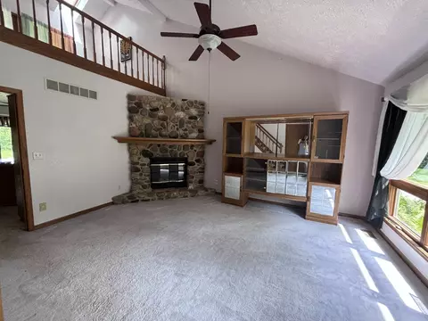 3543 Mill Rd, Cherry Valley, IL 61016 photo 2