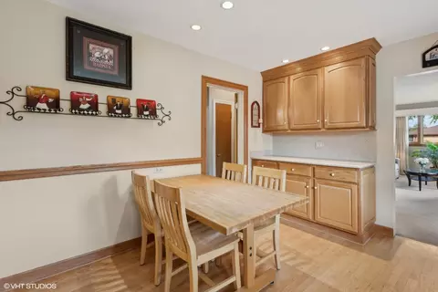 415 E Niagara Ave, Elmhurst, IL 60126 photo 13