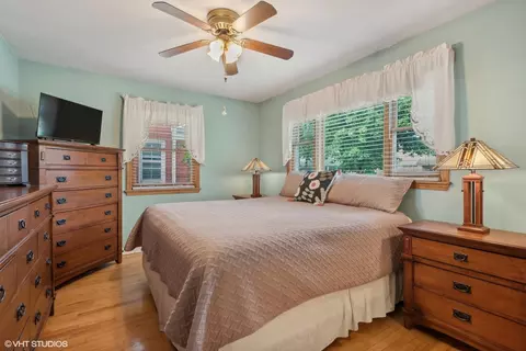 415 E Niagara Ave, Elmhurst, IL 60126 photo 7