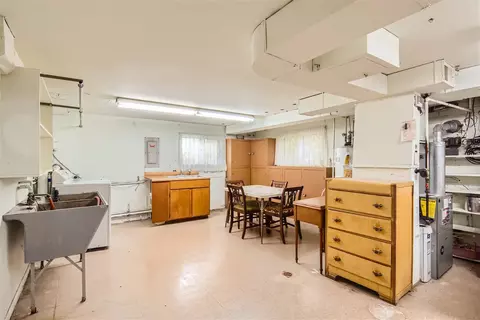 Other - 902 E Golfview Dr, Mount Prospect, IL 60056 photo 1 of 1