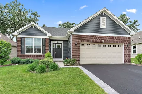 1181 Paw Paw Ct, Crystal Lake, IL 60012