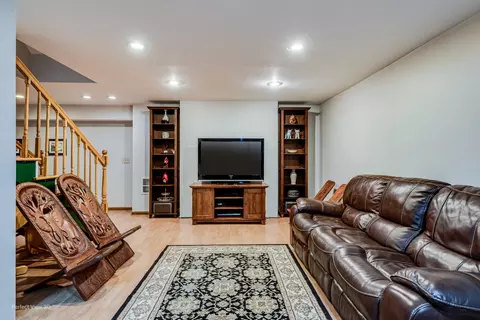 5280 Landers Dr, Hoffman Estates, IL 60192 photo 20