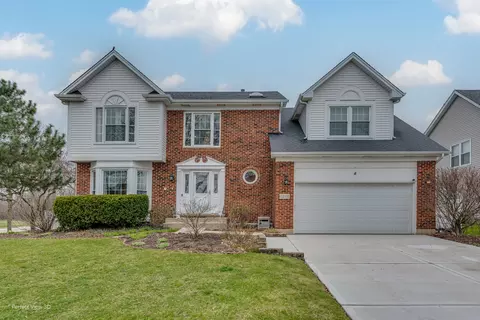 5280 Landers Dr, Hoffman Estates, IL 60192