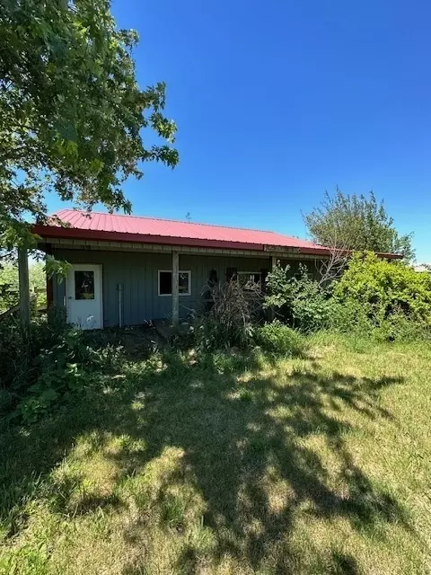 Exterior - 269 E 1300 North Rd, Onarga, IL 60955 photo 1 of 6