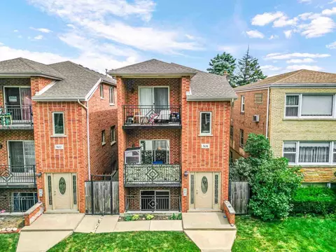 5630 W Goodman St #101, Chicago, IL 60630