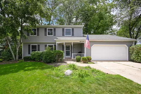 3 N130 Ridgeview St, West Chicago, IL 60185