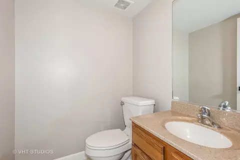 Bath - 1414 Eliot Trl, Elgin, IL 60120 photo 1 of 3