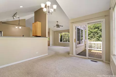 1965 Concord Dr #7-6, Mchenry, IL 60050 photo 5
