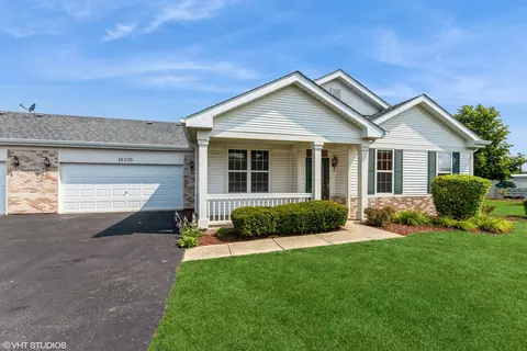 16335 Carver Lake Ct, Crest Hill, IL 60403