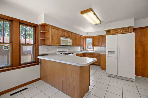 818 N Main Ave, Kankakee, IL 60901 photo 6