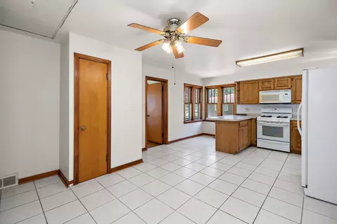 818 N Main Ave, Kankakee, IL 60901 photo 8