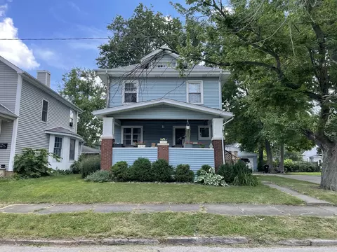 513 E Mulberry St, Bloomington, IL 61701