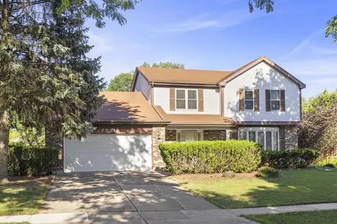 7731 Wakefield Dr, Darien, IL 60561