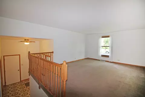 809 69th St, Darien, IL 60561 photo 4