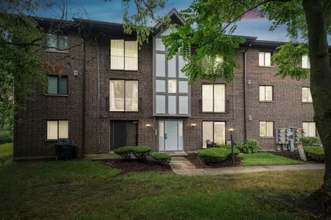1731 S Washington St #1731, Naperville, IL 60565