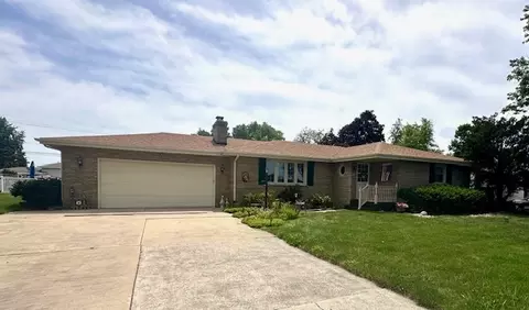 1364 W Tower Rd, Kankakee, IL 60901