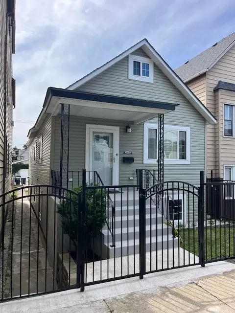 10616 S Green Bay Ave, Chicago, IL 60617