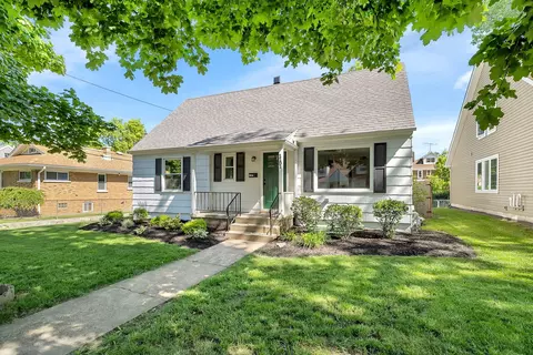 1101 Richmond St, Joliet, IL 60435
