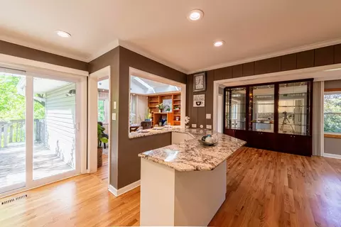 Other - 945 Heather Ln, Hoffman Estates, IL 60169 photo 4 of 5