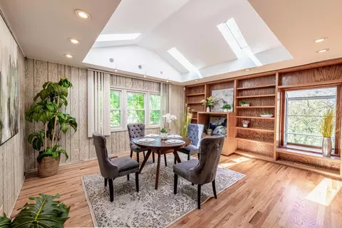 Dining - 945 Heather Ln, Hoffman Estates, IL 60169 photo 1 of 4