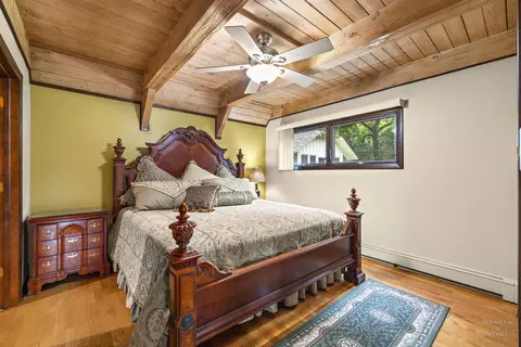 Bedroom - 2709 Sterling Dr, Mchenry, IL 60050 photo 2 of 5