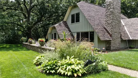 Exterior - 2709 Sterling Dr, Mchenry, IL 60050 photo 5 of 16