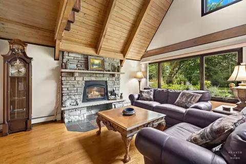 Living - 2709 Sterling Dr, Mchenry, IL 60050 photo 3 of 9
