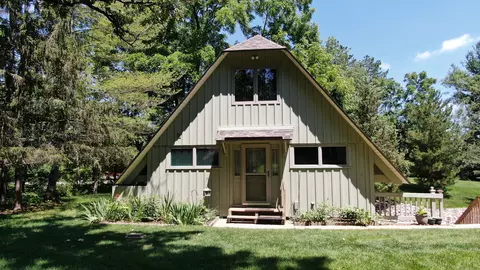 Exterior - 2709 Sterling Dr, Mchenry, IL 60050 photo 16 of 16