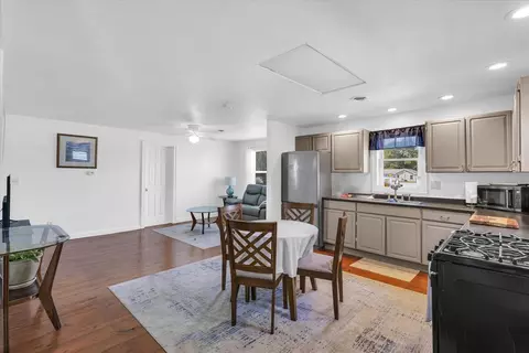 313 E Oliver St, Mansfield, IL 61854 photo 8